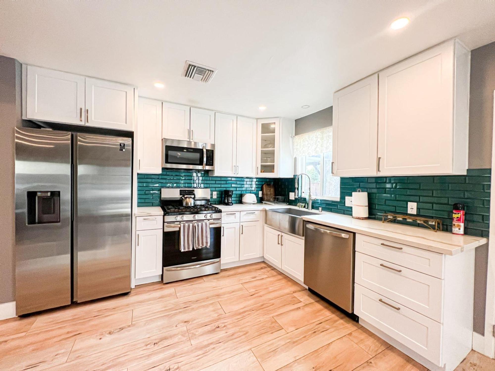Villa Luxurious 4Br House With Swimming Pool -Fb Los Ángeles Exterior foto